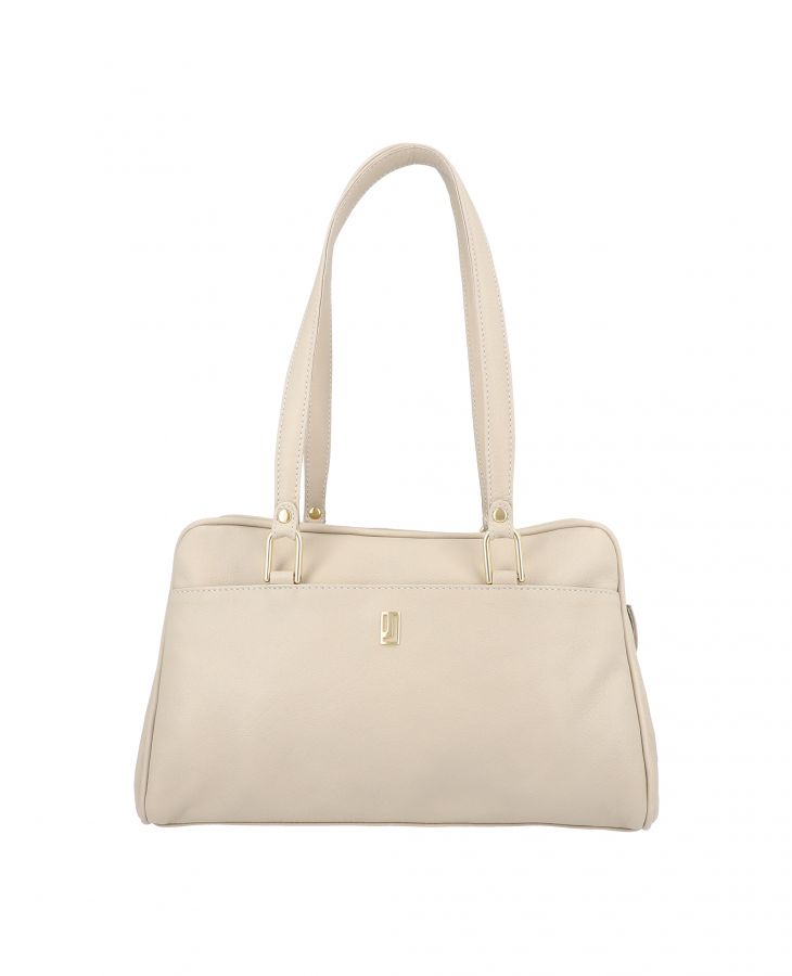 Leather shoulder bag in UAE