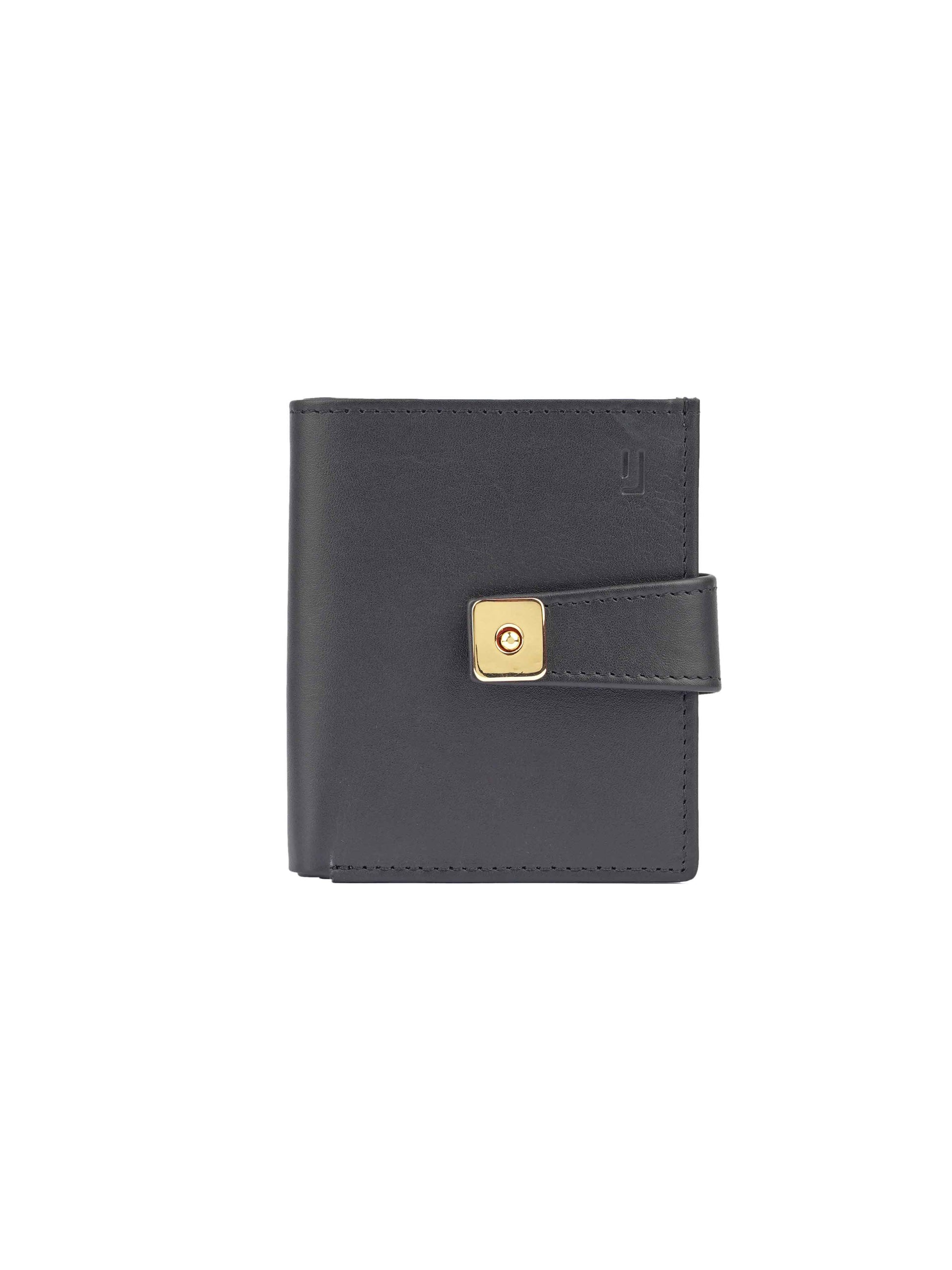 Leather wallet in UAE